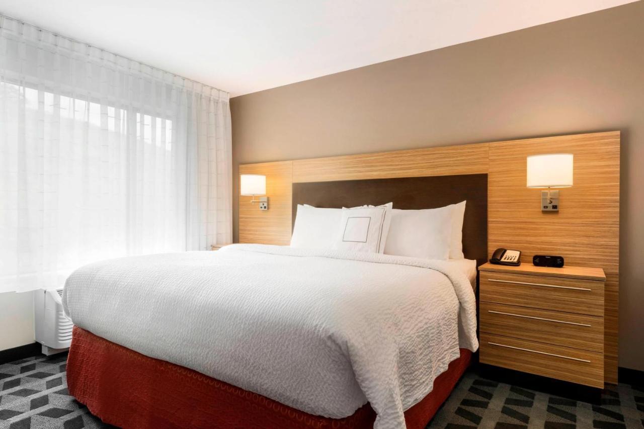 Towneplace Suites By Marriott Pittsburgh Airport/Robinson Township Exterior photo