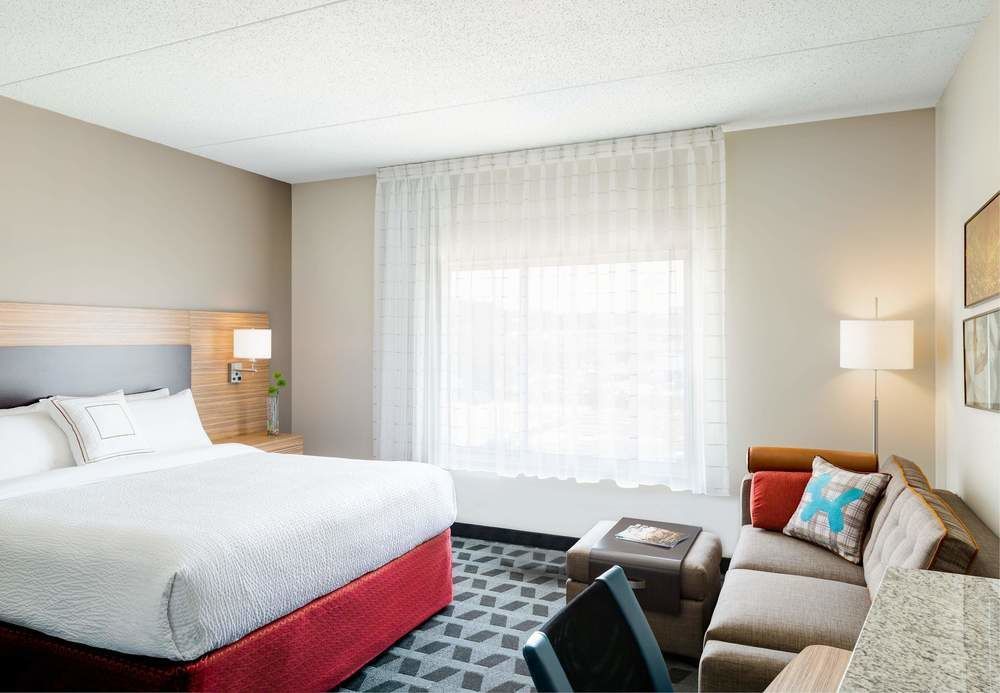 Towneplace Suites By Marriott Pittsburgh Airport/Robinson Township Exterior photo