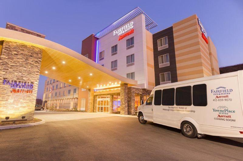 Towneplace Suites By Marriott Pittsburgh Airport/Robinson Township Exterior photo